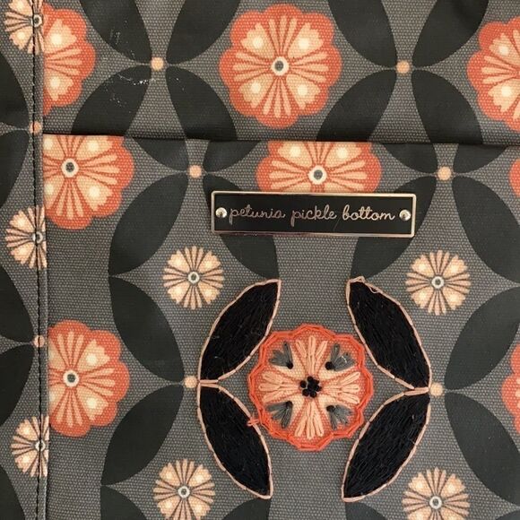 PETUNIA PICKLE BOTTOM TOURING TOTE DIAPER BAG - Picture 10 of 15